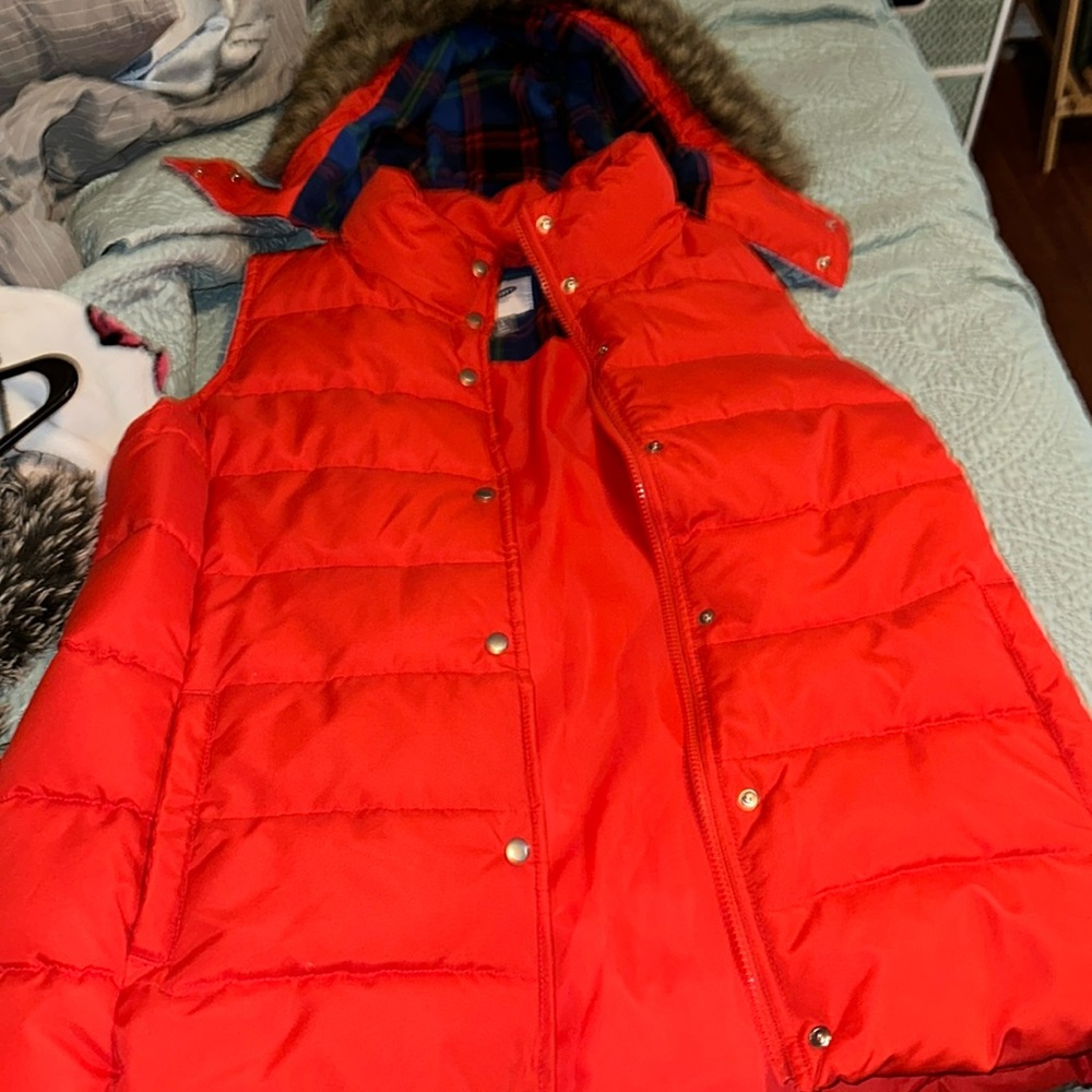 Old Navy Hooded Puffer Vest